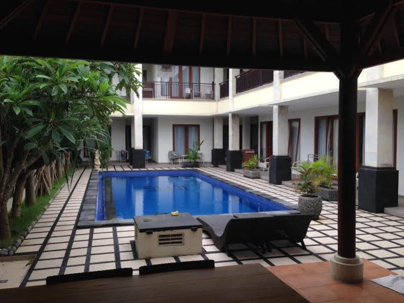 Suji Apartment Bali Buitenkant foto